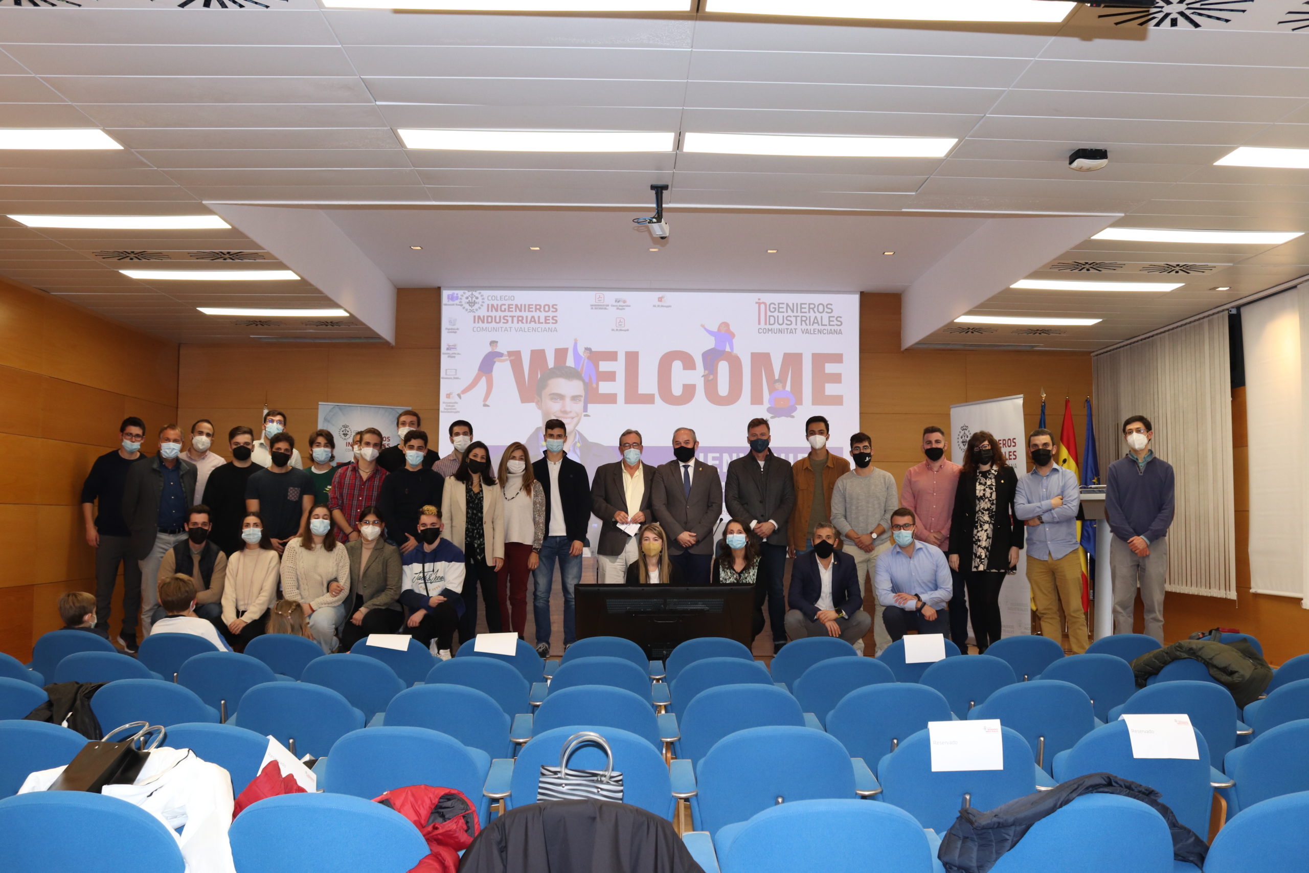 El COIICV abre la puerta a una nueva generación de colegiados y estudiantes asociados en su acto de bienvenida